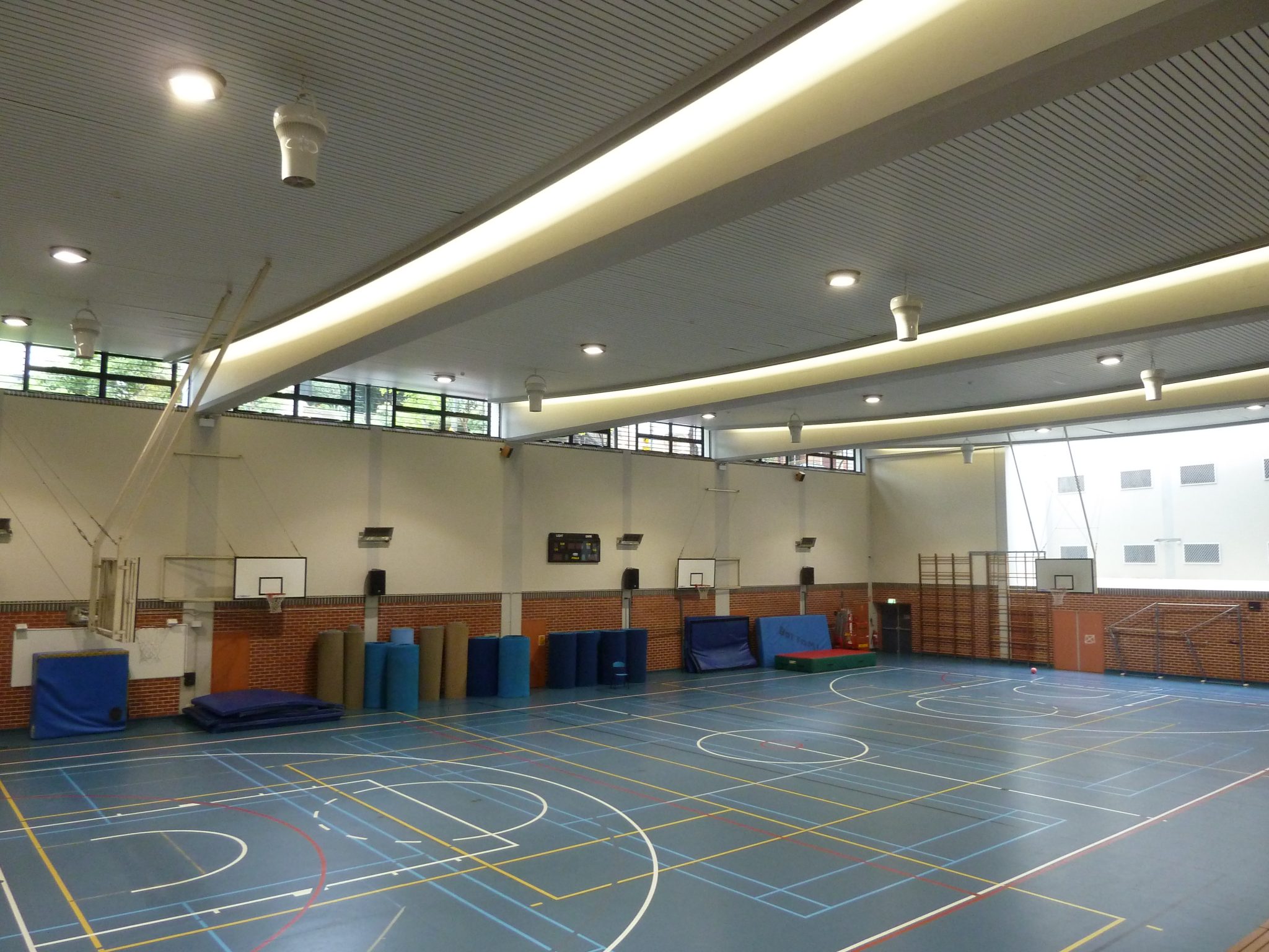 P1020148 sceggs sports hall 4 Sports hall ceiling with Airius fans and basketball hoops