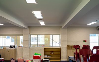 Horizontal air movement using Airius fans for improved air distribution and comfort in large facilities.